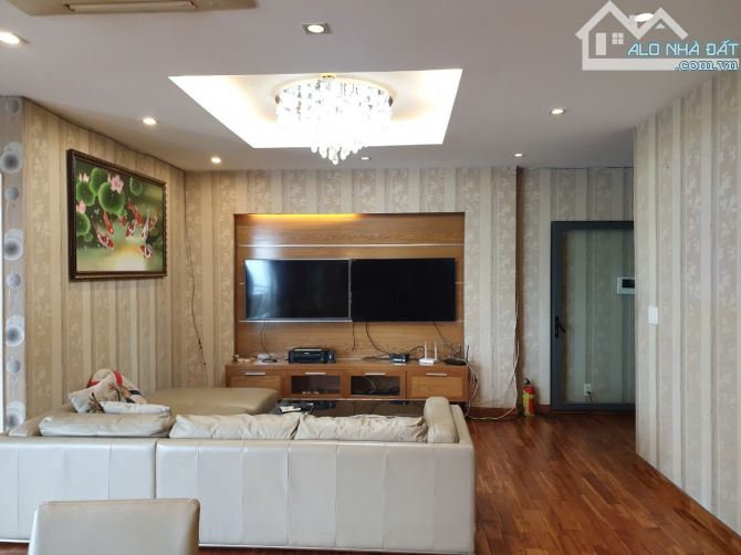 Cho Thuê Căn hộ Flemington , 3PN , 116m2 ,Full Nội Thất Giá : 26 triệu / tháng - 1