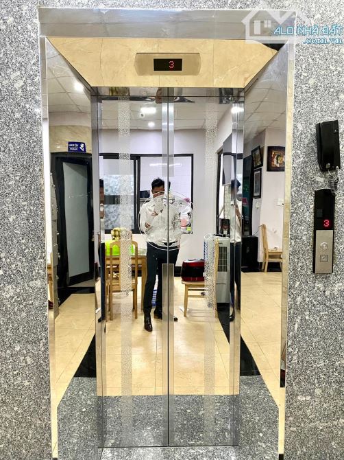Bán nhà  199 Trần Quốc Hoàn , Cổng Trường Sư Phạm Cầu Giấy 44m2, kinh doanh , 13 tỷ - 1