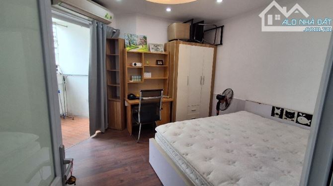 Bán Chung Cư KĐT Trung Hoà Nhân Chính 93m, 3 Ngủ Chỉ 4.4 tỷ - 2