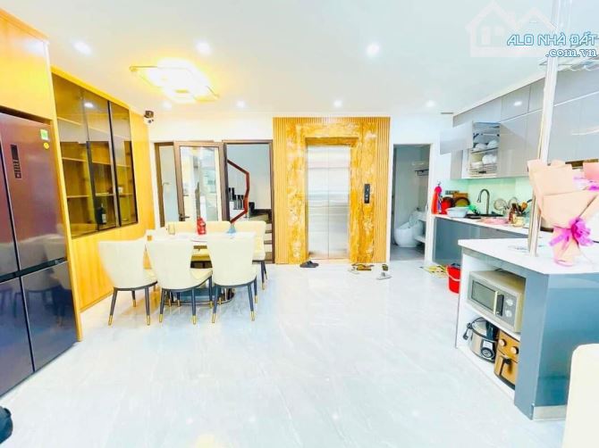 Phân lô Hoàng Quốc Việt 6T Thông sàn Thang máy, 60m2 x 5m MT oto vỉa hè Vp KD Nhỉnh 18 tỷ - 3