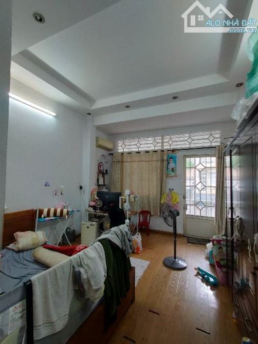 🏠 Bán nhà Nguyễn Văn Vịnh, Hiệp Tân, Tân Phú  ➖ DT 80m²- 4x20 - 4 tầng 💰 Giá 9.7tỷ(TL) - 5