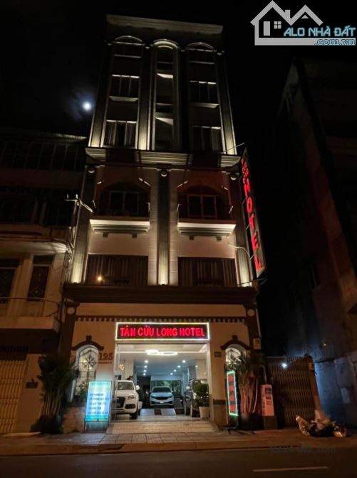 Building 157-159 Trần Bình Trọng , Phường 2, Quận 5 DT:7.4m x 14m1 hầm 8 lầu ( tin thật)