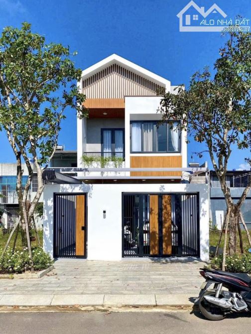 Chỉ cần 600tr trả trước còn lại ngân hàng hỗ trợ vay, nhận ngay nhà 1 lầu 1 trệt, sát chợ