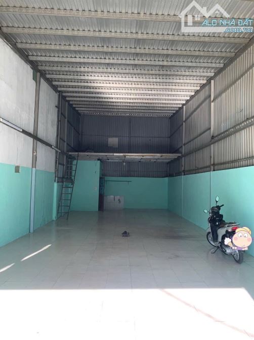 Cho thuê 👉Nhà Mặt Tiền làm kho xưởng 6x20m Quá Đẹp Giá 6tr/th Cọc 1th