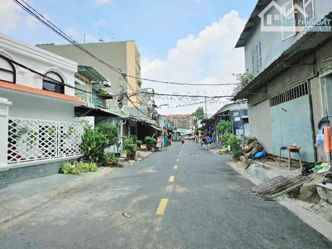 Bán nhà mặt tiền đường 385 - Tăng Nhơn Phú A - Quận 9 - 173m2 - 12 tỷ