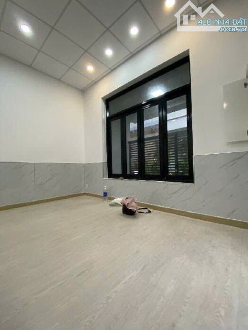 BÁN GẤP GẤP NHÀ DT TÍCH KHỦNG C4 DT TÍCH KHỦNG 70M - GẦN LOTTE - 1