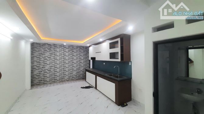 Bán nhà Vĩnh Quỳnh, Thanh Trì diện tích 54m2, 5 tầng MỚI ĐẸP Ở LUÔN - 2