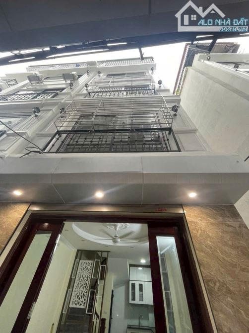 B.án Nhà Bát Khối, LB. 5 tầng ,full đồ, 2 thoáng,ngõ ô tô con vào ,ngõ thông, 36m sổ đỏ - 3