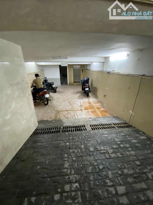 Tòa Nhà Mặt Phố Xuân Quỳnh_6 Nổi 1 Hầm_KHu Vực Đẳng Cấp_Dòng Tiền Tốt_Giá Ngon Đầu Tư - 3