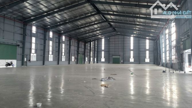 Cho thuê kho xưởng KCN Đức Hòa,Long An tdt:4.000m2,X:2.600m2,vp: 200m2