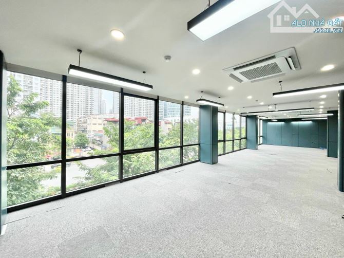 Cho thuê văn phòng tại Yên lãng 100m2 nhà cực mới giá cực sốc