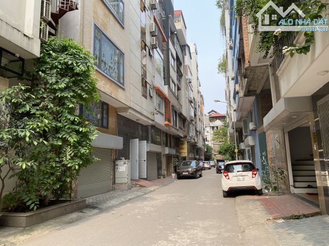 BÁN NHÀ NGÕ 61 PHẠM TUẤN TÀI, 67M², 5 TẦNG, Ô TÔ TRÁNH, GIÁ 12.5 TỶ