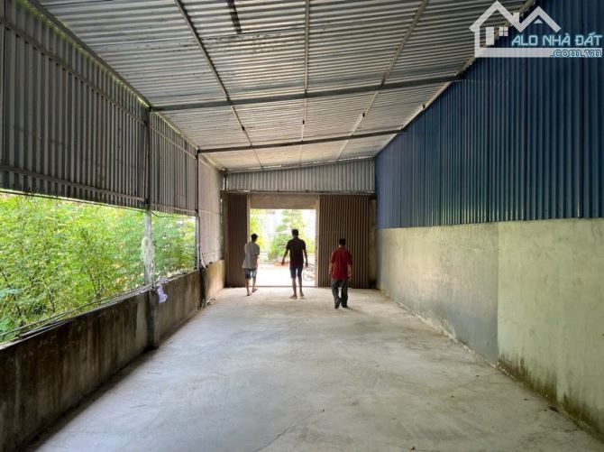 Cho thuê kho 100 m2 khu Long Thịnh có văn phòng 5 triệu - 10