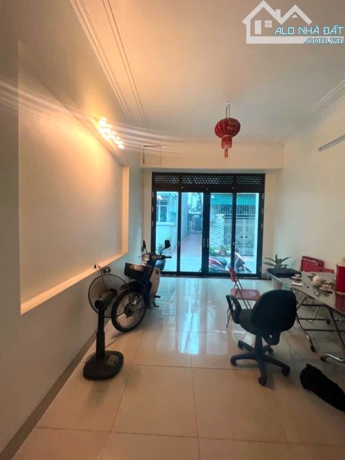 Siêu phẩm! Bán nhà Việt Hưng - Long Biên - 54m2 - 5T - MT4m - Ô tô - chỉ 10.8 tỷ. - 1