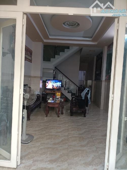 Sổ đang vay 5 tỷ Bán Gấp Nhà 1/ HXH đường lê văn quới cách 4 xã 500m 4x20 2 tầng 5.8 Tỷ - 1