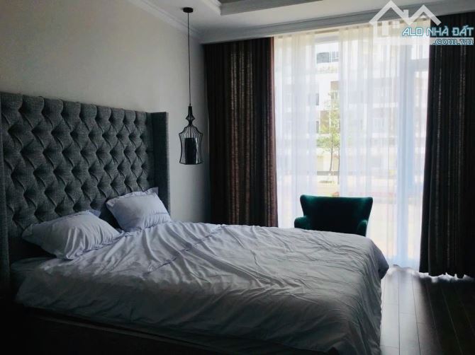 RẺ NHẤT KHU EURO VILLAGE 1 VILLA 3 TẦNG - DÒNG TIỀN 300TR/ NĂM NHỈNH 10 TỶ - 2