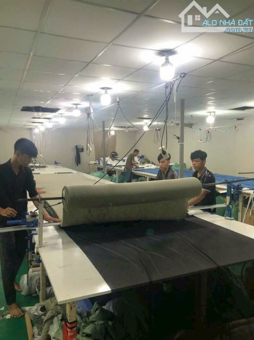 Cho thuê kho Xưởng dg phạm văn sáng Vĩnh Lộc a bình Chánh 1200m2 gia 60tr Dg xe công - 2