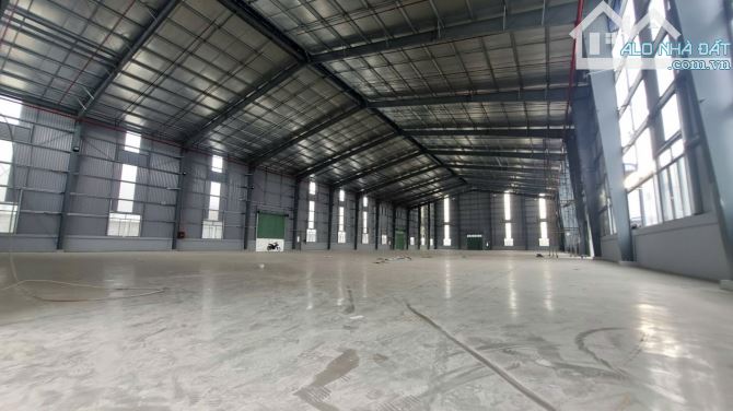 Cho thuê kho xưởng KCN Đức Hòa,Long An tdt:4.000m2,X:2.600m2,vp: 200m2 - 2