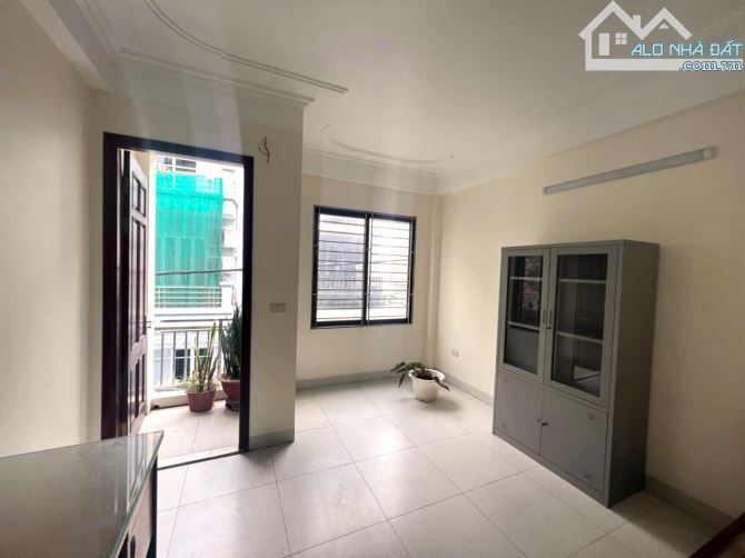 Siêu phẩm! Bán nhà Việt Hưng - Long Biên - 54m2 - 5T - MT4m - Ô tô - chỉ 10.8 tỷ. - 4