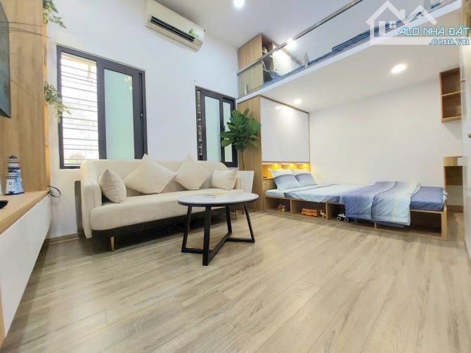 Ô tô đỗ cửa, Trường - Chợ siêu tiện lợi. 40m² có 2 phòng ngủ Căn hộ tập thể Quỳnh Mai, HBT - 6