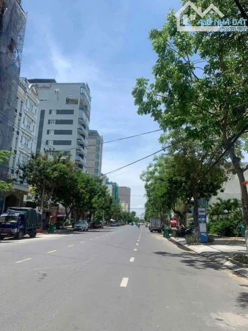 BÁN ĐẤT BIỆT THỰ LÊ VĂN LƯƠNG DT 300M