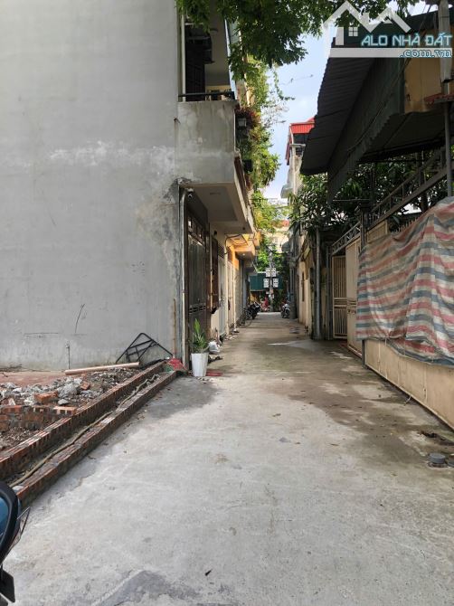 Bán Đất Trâu Qùy 34m - Ô Tô Vào Tận Nơi - Ngõ Nông Gần Trường Nông Nghiệp - giá 4.2 tỷ