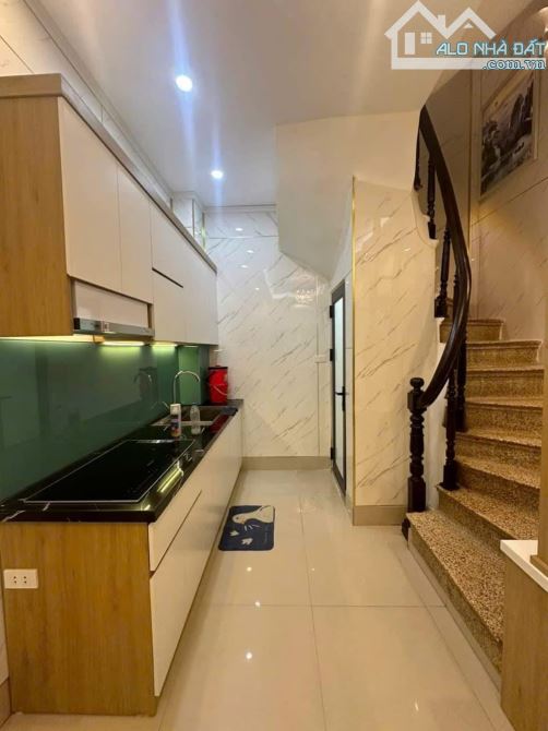 Gia Đình Cần Bán Nhà Phố Kim Hoa Đống Đa X4 tầng nhà đẹp ở ngay nhỉnh hơn 5 tỷ ( có TL). - 1