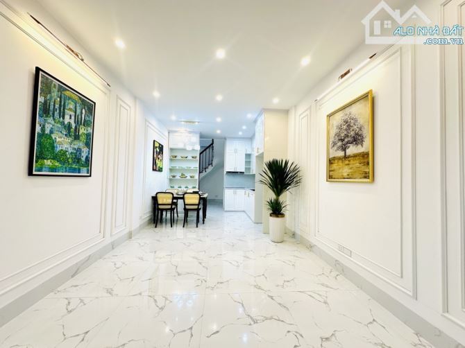 Nhà Hoàng Hoa Thám, Ba Đình 34m2, 6 tầng, ô tô gần, giá 6.9 tỷ - 2