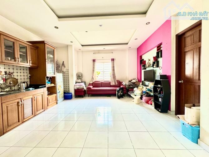 MT Liên Tỉnh 5 Q8 Ngang 4m Nở Hậu 8,7m 5Tầng 5Pn ÔTÔ Ngủ Nhà Chỉ 6.x Tỷ - 2