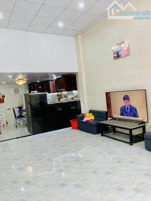 🏠🏠CẦN CHO THUÊ NHÀ 2 TẦNG KIỆT OTO TỐ HỮU GẦN NGÃ TƯ NGUYỄN LƯƠNG BẰNG - 2