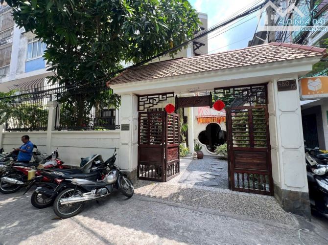 Biệt thự góc 2MT hẻm xe hơi Nguyễn Tri Phương, Q10 - 3 tầng, 12x16m, Giá 33 Tỷ