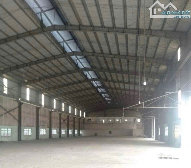 Cho thuê 3000 m2 kho xưởng trong kcn thanh trì