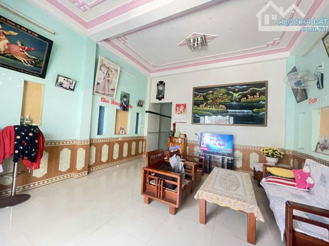 MUA NGAY NHÀ ĐẸP kiệt CHÍNH HỮU và gần BIỂN MỸ KHÊ - 95m² ngang 4,7m x 19m - 2 TẦNG 3 PN 3