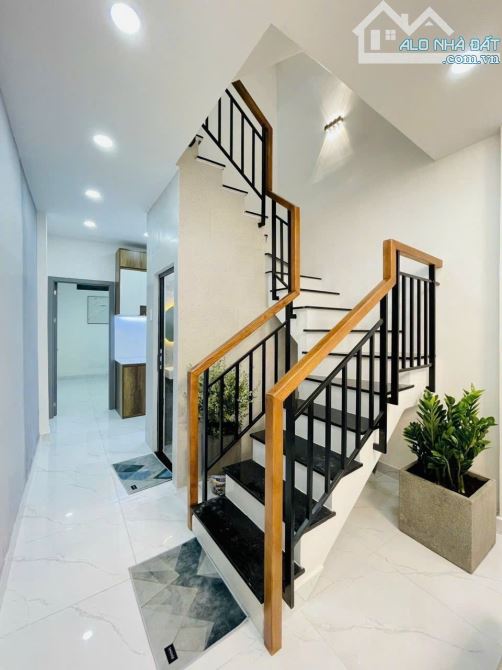 PHÚ NHUẬN - 5PN - NHÀ MỚI FULL NỘI THẤT - DÒNG TIỀN 250TR/NĂM - 44M2 - 3 TẦNG - 6.X TỶ - 1