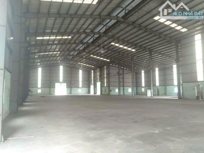 Cho thuê 3000 m2 kho xưởng trong kcn thanh trì - 1