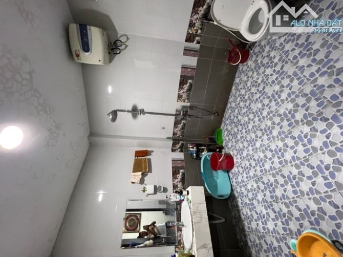 Bán nhà Ngô Gia Tự- Việt Hưng- Long Biên. DT 110m2. Nhà 3 tầng, cách ô tô 60m, giá 9.92 tỷ - 1