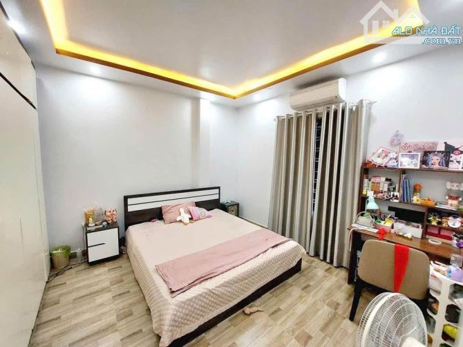 BÁN NHÀ –Tân Xuân-vỉa hè -kinh doanh –82M 6 tầng 11.5 TỶ - 2