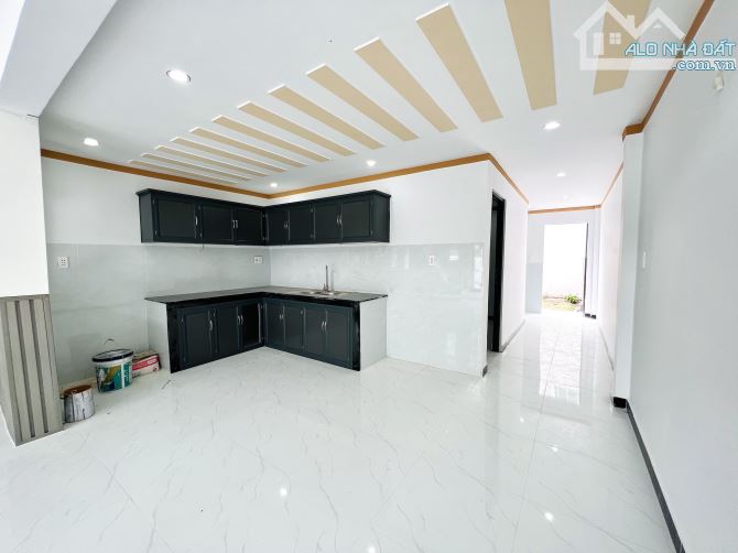 Bán Căn Nhà mẫu Gác Lửng hiện đại 100m2 Cổng 3 Sân Bay Biên Hòa - 3