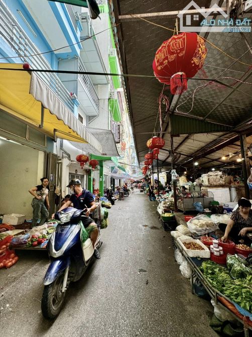 Bán nhà Thái Thịnh, Đống Đa. DT: 57m, 5 tầng. Giá: 12,8 tỷ. Ngõ thông, Kinh doanh sầm uất - 4