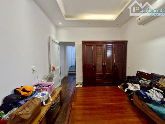 Bán nhà Thanh Am 4 tầng, lô góc full nội thất, oto, ở luôn giá 6 tỷ hơn - 4