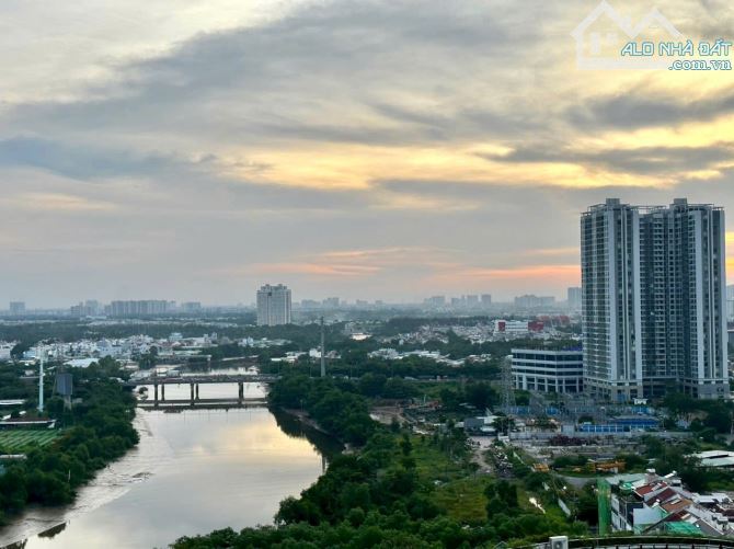 cho thuê CH riverpark premier nội thất cao cấp , view thoáng mát.