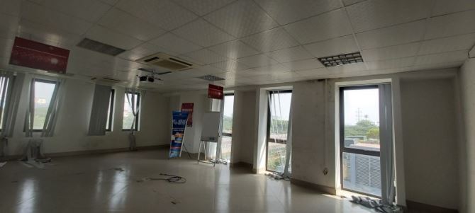 Nhà Lô góc, view trực diện Hồ Tây, Diện tích khủng 783m2, full thổ cư, Mặt tiền 50m.