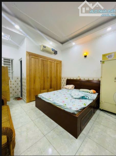 Bán nhà hẻm 1 sẹc , xe hơi vào nhà Tô Hiệu (4x14 )  trệt , 3 lầu mới đẹp  Giá 6,4 tỷ TL