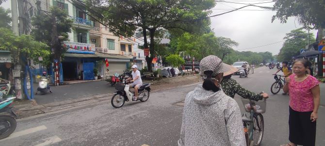 B.Á.N ĐẤT THƯỢNG THANH - LONG BIÊN - HÀNG HIẾM - NGÕ Ô TÔ THÔNG - GIÁ HẤP DẪN - 1