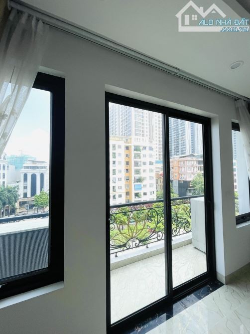 TÒA VP MẶT PHỐ NGUYỄN HOÀNG, 8 TẦNG THÔNG SÀN, VỈA HÈ: DT 80M2 - MT 5M - GIÁ CHỈ 44.68 TỶ - 12