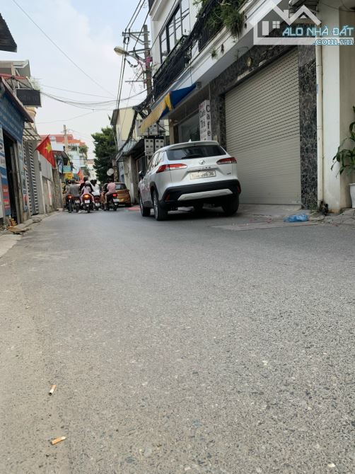 BÁN NHÀ NGỌC THUỴ LONG BIÊN 80M-5TẦNG-5MT.18,2 TỶ GARA Ô TÔ VỈA HÈ THANG MÁY KDOANH - 5