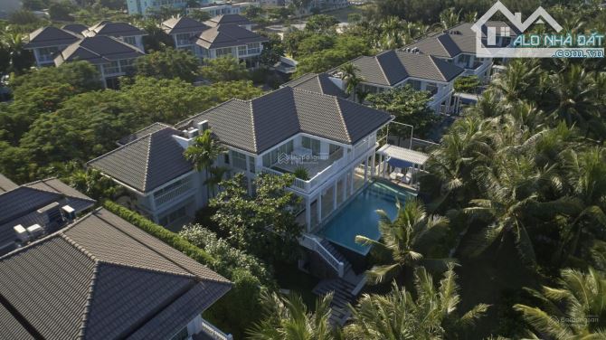 Cc gửi bán căn Villa Premior góc siêu hiếm mặt biển Mỹ Khê 320m2. Sổ hồng lâu dài - 2