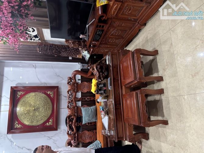Bán nhà 4 tầng Kẻ Tạnh- Giang Biên- Long Biên. DT 75m2, MT 3.8m, đường ô tô, giá 9.5 tỷ - 2