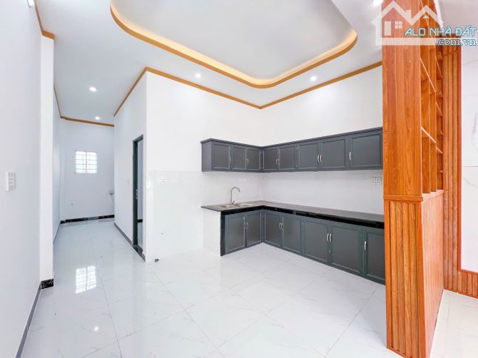 Hot! Mới xuất hiện ở Đường Đồng Khởi, nhà sổ riêng thổ cư, 125,5m2, giá có hơn 2tỷ. - 2