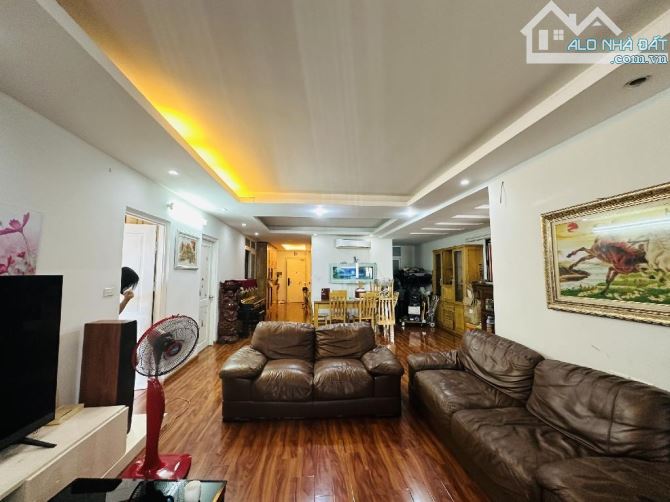 Bán nhà Phạm Văn Đồng,Bắc Từ Liêm 45m2,4tầng giá 7 tỷ - 2